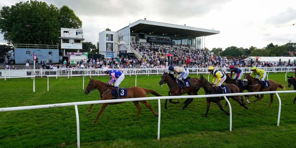 Amateur Lauren Keen-Hawkins in hospital after Worcester fall