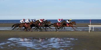 Life’s a beach for Williams after Laytown win with Ivasecret