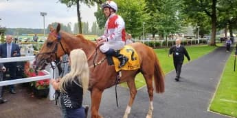 Holloway Boy makes long-awaited return to winner’s enclosure