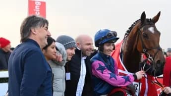 Elliott Celebrates Seventh Troytown Victory with Stuzzikini